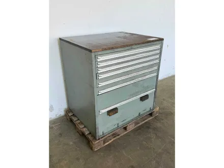 Werkzeugschrank mit Inhalt – RESALE
