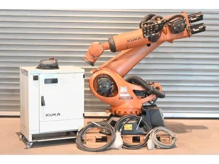 Kuka Industrieroboter KR180 R2900 Prime ( 10014400 ) + KRC4 ( 11013095 ) – RESALE