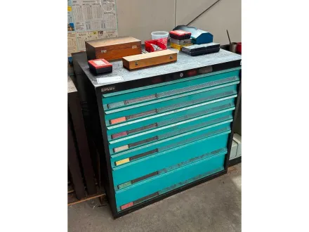 Werkzeugschrank inklusive Inhalt – RESALE