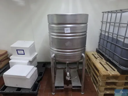 Edelstahl Tank mit ablauf ca 200l – RESALE