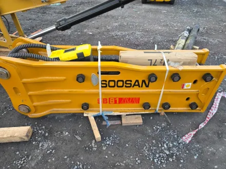 SOOSAN B 81 Hammer – RESALE