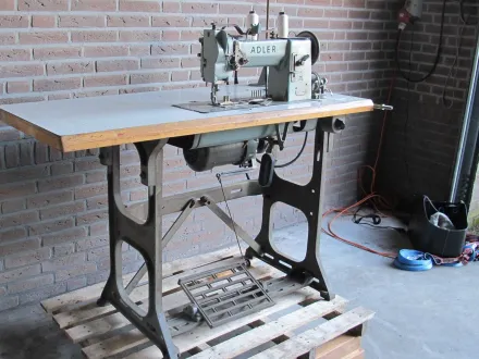 Adler – 167-73L – Industrie-Nähmaschine – RESALE