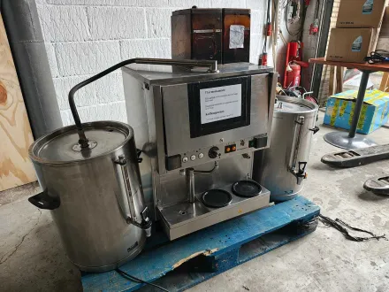 WMF – Programat GV – Kaffeemaschine + 2 Beistelltische – RESALE