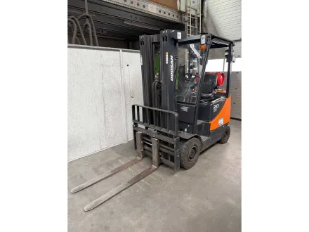 DOOSAN G 20 SC-5 Treibgasstapler – RESALE