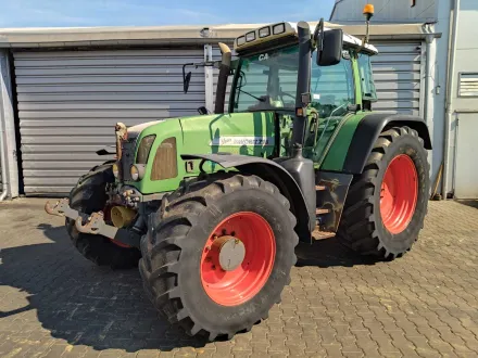 FENDT - 716 - Landwirtschaftlicher Traktor zusätzliches Paket mit 4 größeren Rädern - 2001 – RESALE