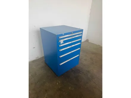 Werkzeugschrank mit Inhalt – RESALE