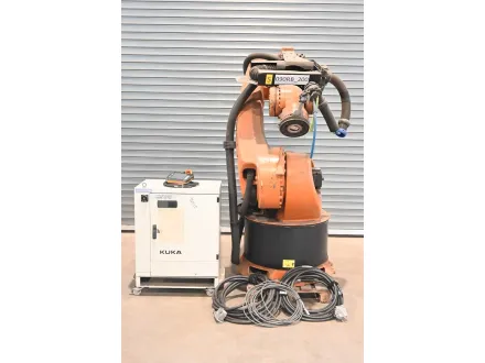 Kuka Industrieroboter KR360 L240-3 ( 10016793 ) inkl. Kuka KRC4 ( 11013227 ) – RESALE