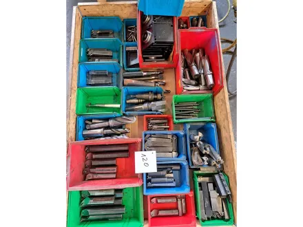 1 Palette Maschinenwerkzeuge – RESALE