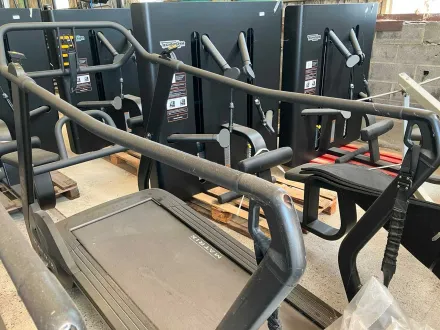 MATRIX S-DRIVE PERFORMANCE TRAINER Laufband / Performance Trainer – RESALE