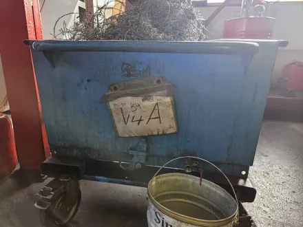 Mulde / Spänekübel blau 275 l – RESALE