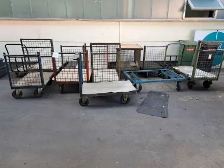 11 Stück Werkstattwagen, Rollwagen – RESALE