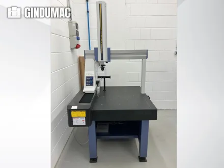 Mitutoyo Crysta-Plus M574 Coordinate Measuring Machine (CMM) – RESALE