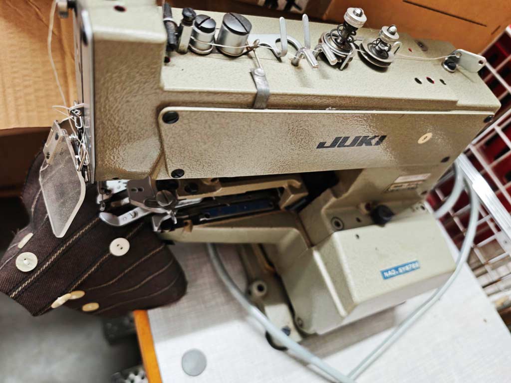 Juki/Herbert Meyer MB-373/RPS-L 600 Paket Knopfannäh-/Fixiermaschinen