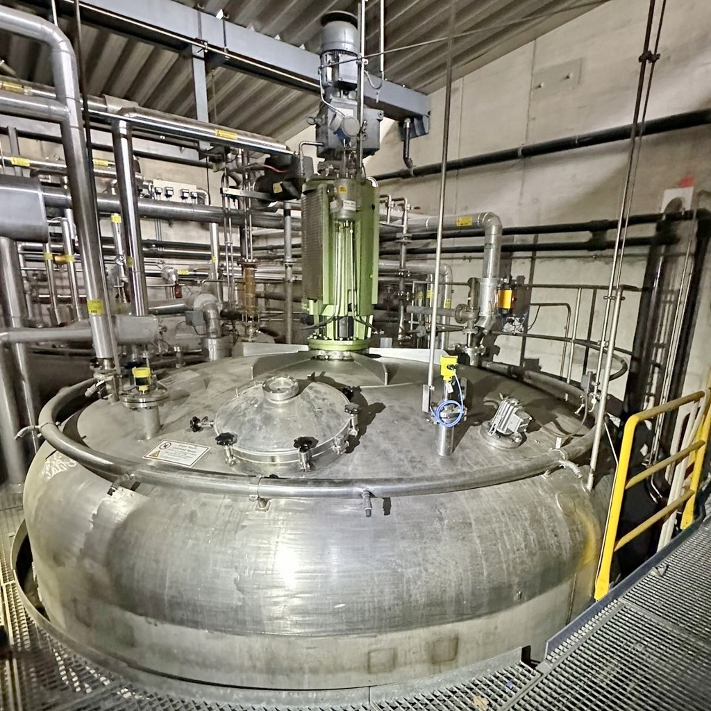 Bertsch 118000 Liter isolierter Mischbehälter aus V4A mit