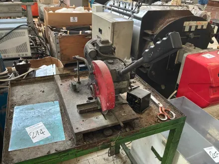 Gehrungssäge mit Tisch – RESALE