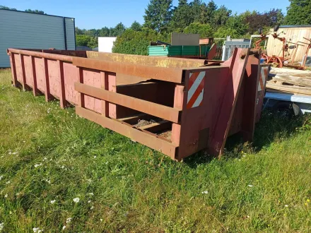 Entsorgung von Abfallbehältern – RESALE