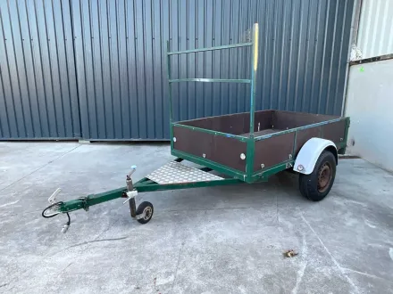 Anhänger 750 – RESALE
