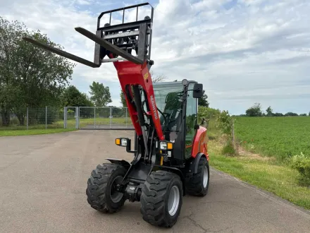 2023 Manitou MLA 4-50 H P ST5 S1 Hoflader / Knicklader Bj. 2023, 40 Bh, Kabine, Schaufel & Paletteng – RESALE