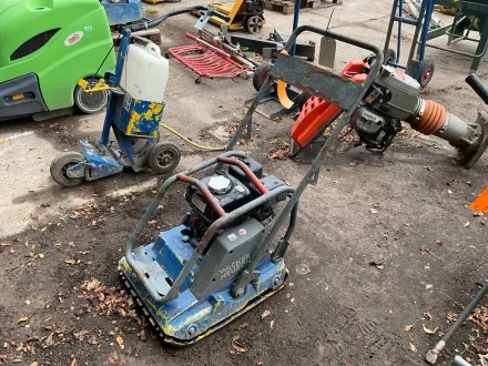 2017 Wacker Neuson WP1550A Vibrationsplatte – RESALE
