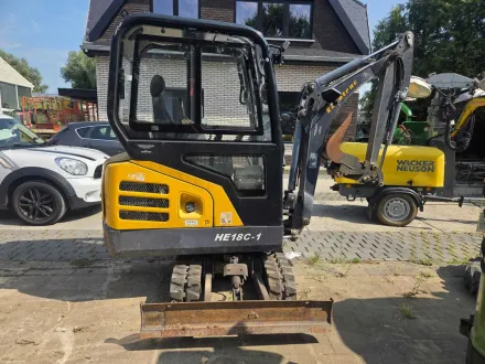 EUROTRAC - 2020 - HE-18C-1 - Mini-Bagger – RESALE