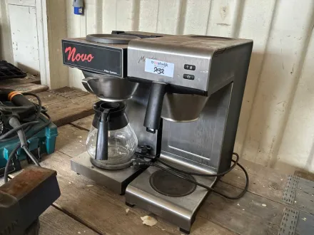 VHH-Kaffeemaschine (2x) – RESALE