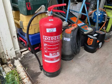 P12A Feuerlöscher – RESALE