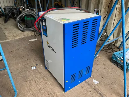 TH80T090S Batterieladegerät – RESALE
