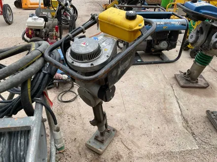 2015 Wacker Neuson BS 30 Vibrationsrammer – RESALE