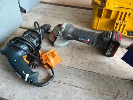 Bosch Winkelschleifer & Bohrmaschine – RESALE