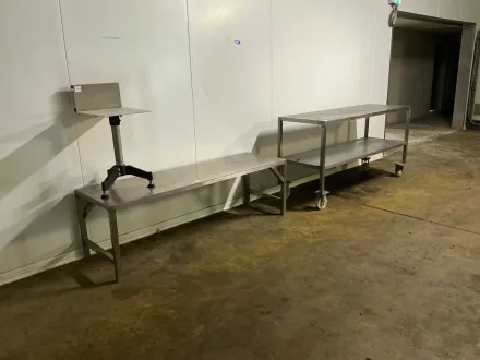 Edelstahltisch, Stand und Wagen aus Edelstahl – RESALE