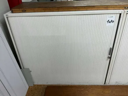 Aufbewahrungsschrank Büro- und Aufbewahrungsmöbel mit Erste-Hilfe-Medizinschrank – RESALE