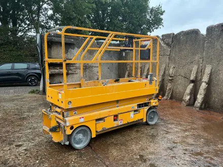 2015 Haulotte Compact 8 Seilplattform – RESALE