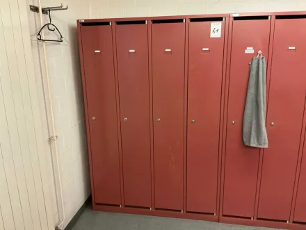Metall-Industrieschließfächer LISTA – RESALE