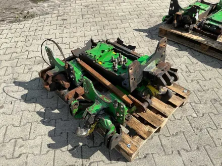 John Deere Pick-up-Haken 3x – RESALE