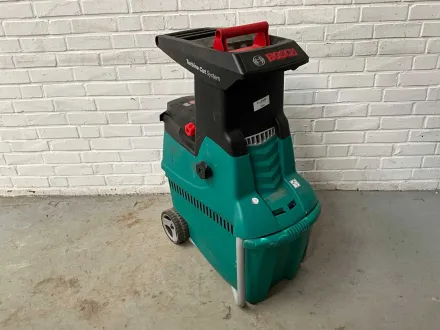 2021 Bosch AXT 25 TC Holzhäcksler – RESALE