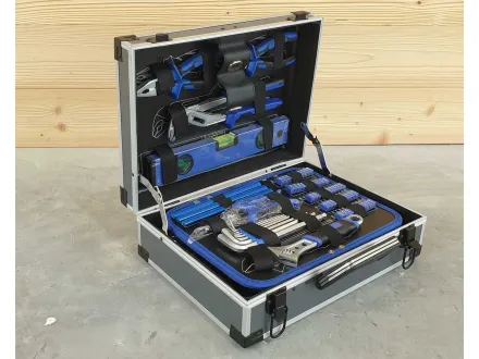 Box mit Ausrüstung – RESALE