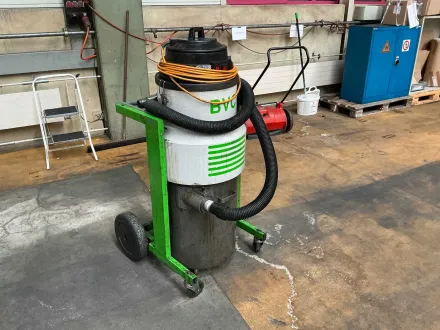 Industriestaubsauger – RESALE