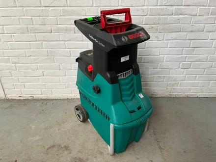 2018 Bosch AXT 25 TC Holzhäcksler – RESALE