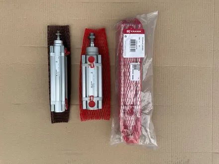 Kramp – Pneumatischer Zylinder (3x) – RESALE