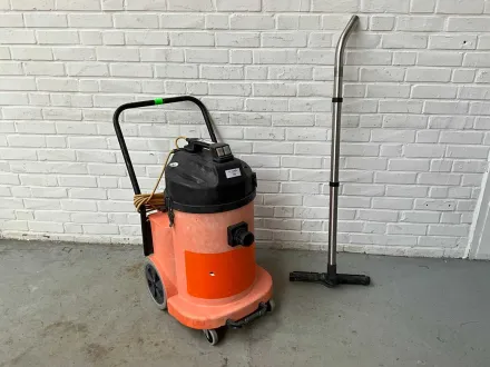 Numatic NED900A Industriestaubsauger – RESALE