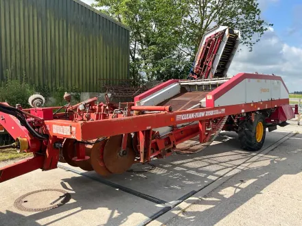 1999 Reekie Clean Flow 2150 Kartoffelerntemaschine – RESALE