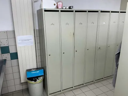 Metall-Industrieschließfächer LISTA – RESALE
