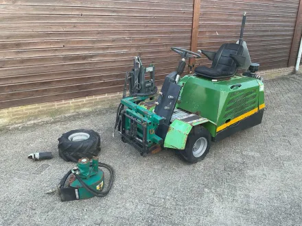 Tuchel Trac Diesel-Implement-Träger – RESALE