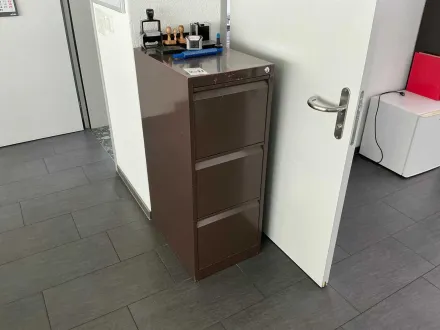 Aufbewahrungsschrank Büro- und Aufbewahrungsmöbel mit Erste-Hilfe-Medizinschrank – RESALE