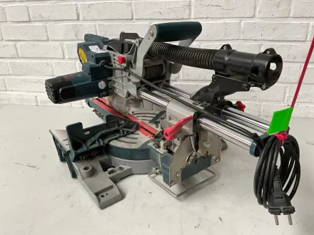 Bosch GCM 8 SJL Kapp- / Gehrungssäge – RESALE