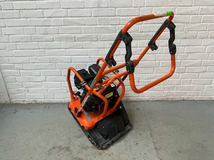 2016 Atlas Copco LF 80 Plattenverdichter – RESALE