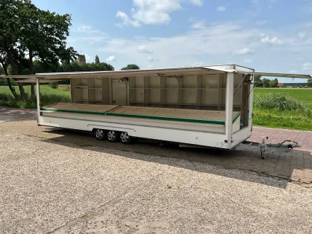 Demoulin Anhänger / Verkaufsfahrzeug – RESALE