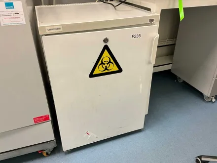 LIEBHERR Laborkühlschrank – RESALE