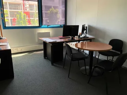 Büro (9x) – RESALE