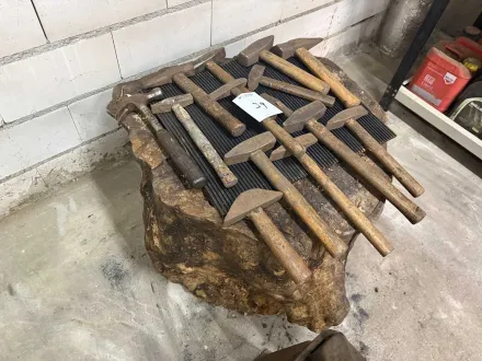 Hammer (13x) – RESALE